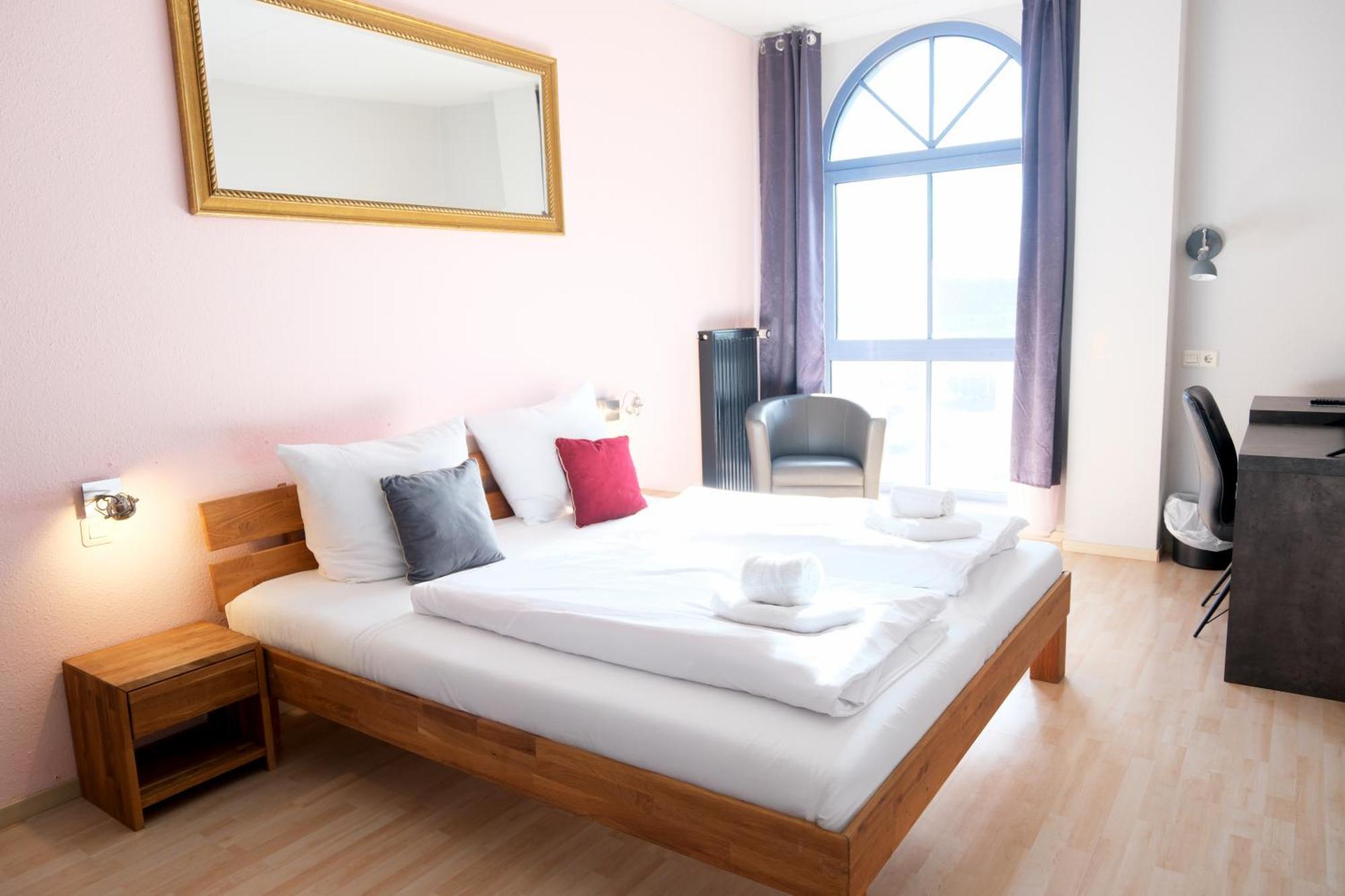 Stargaze Forum Hotel Duesseldorf-Hilden Esterno foto